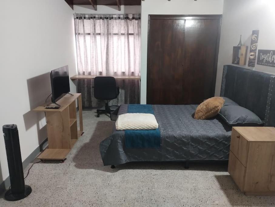 Apartamento Casa La Victoria Alojamiento Completo Medellín