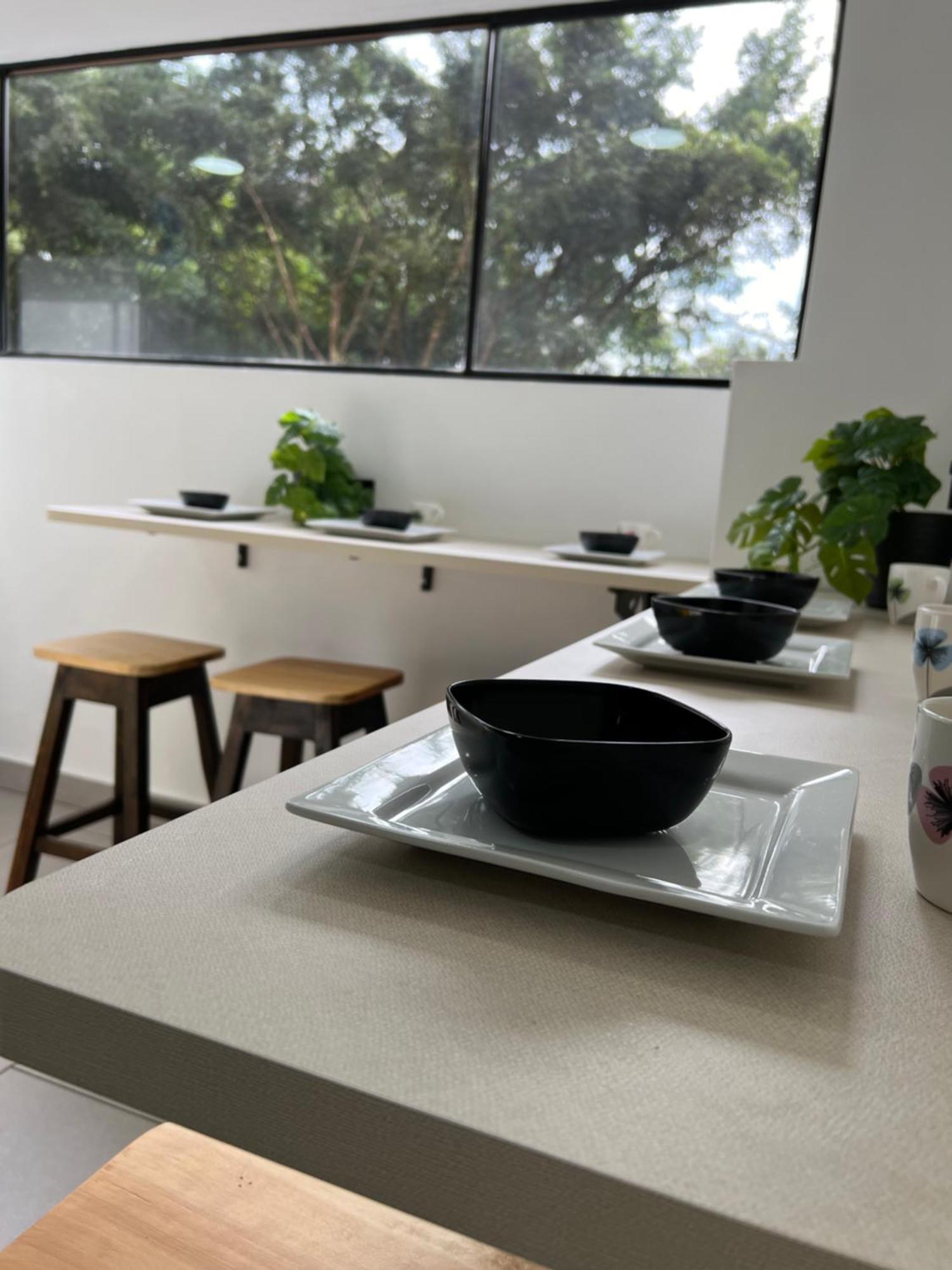 Modern 4bedroom With Private Terrace 500mb Internet Medellín