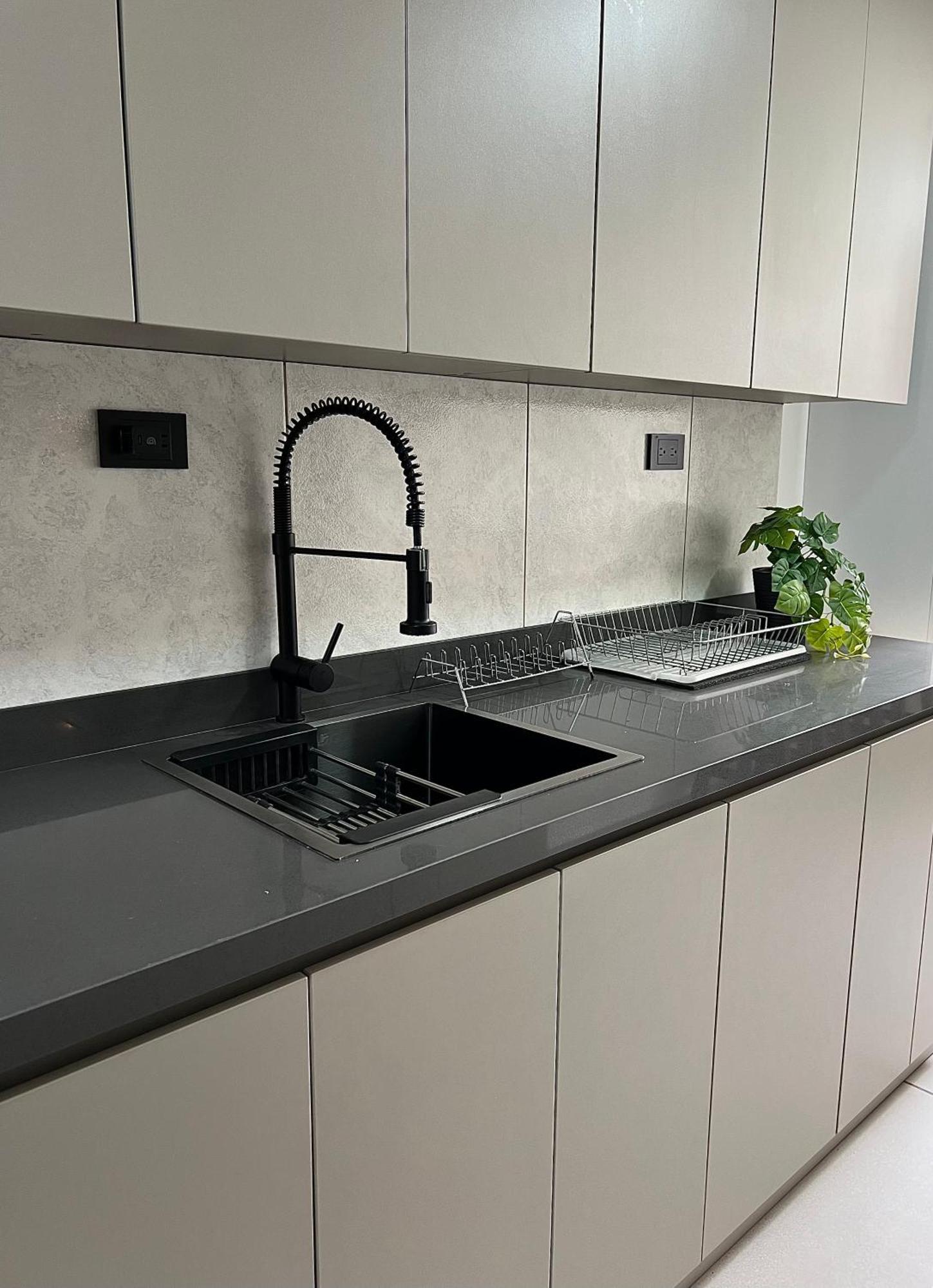 Modern 4bedroom With Private Terrace 500mb Internet Apartamento Medellín
