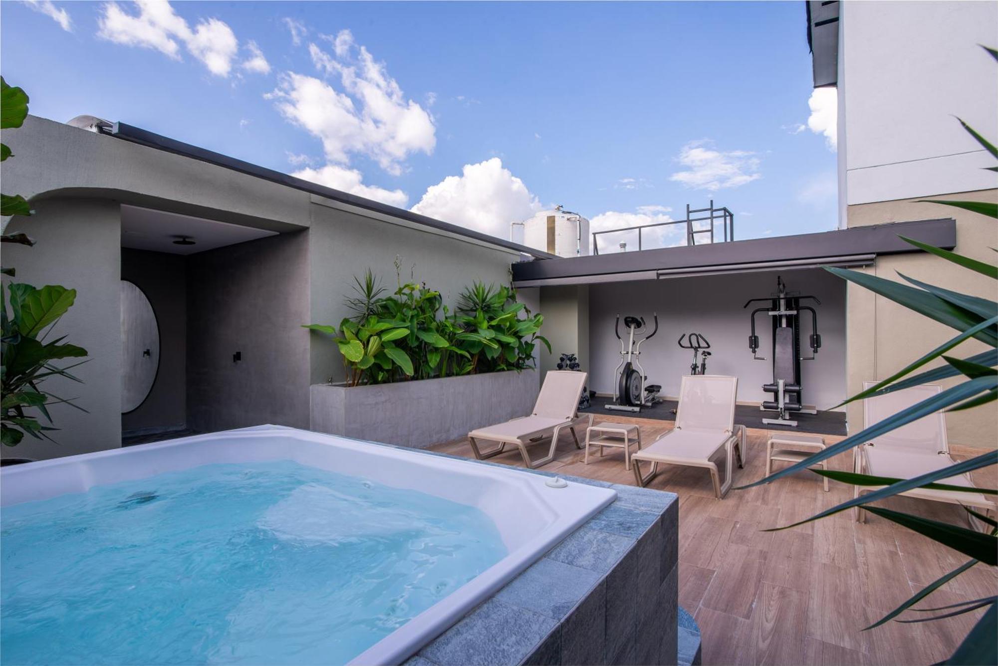 Lincoln 4* Medellin