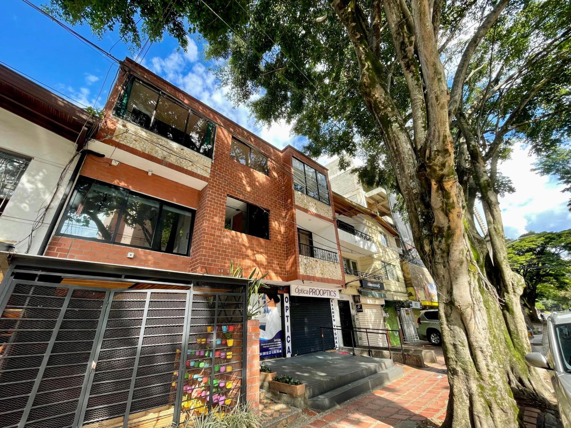Explora La Magia De Laureles Apartamento