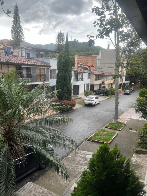 Espectacular Casa Familiar Medellín