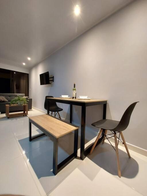 Amplio Y Moderno Apartamento