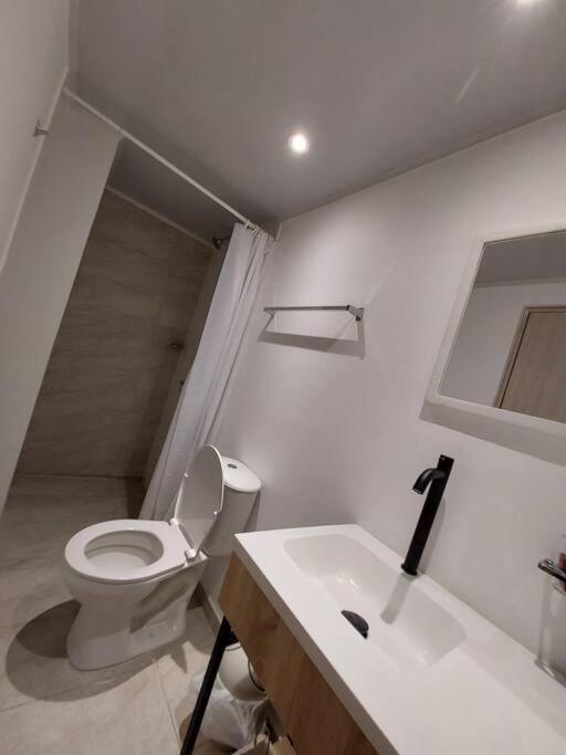 Amplio Y Moderno Apartamento