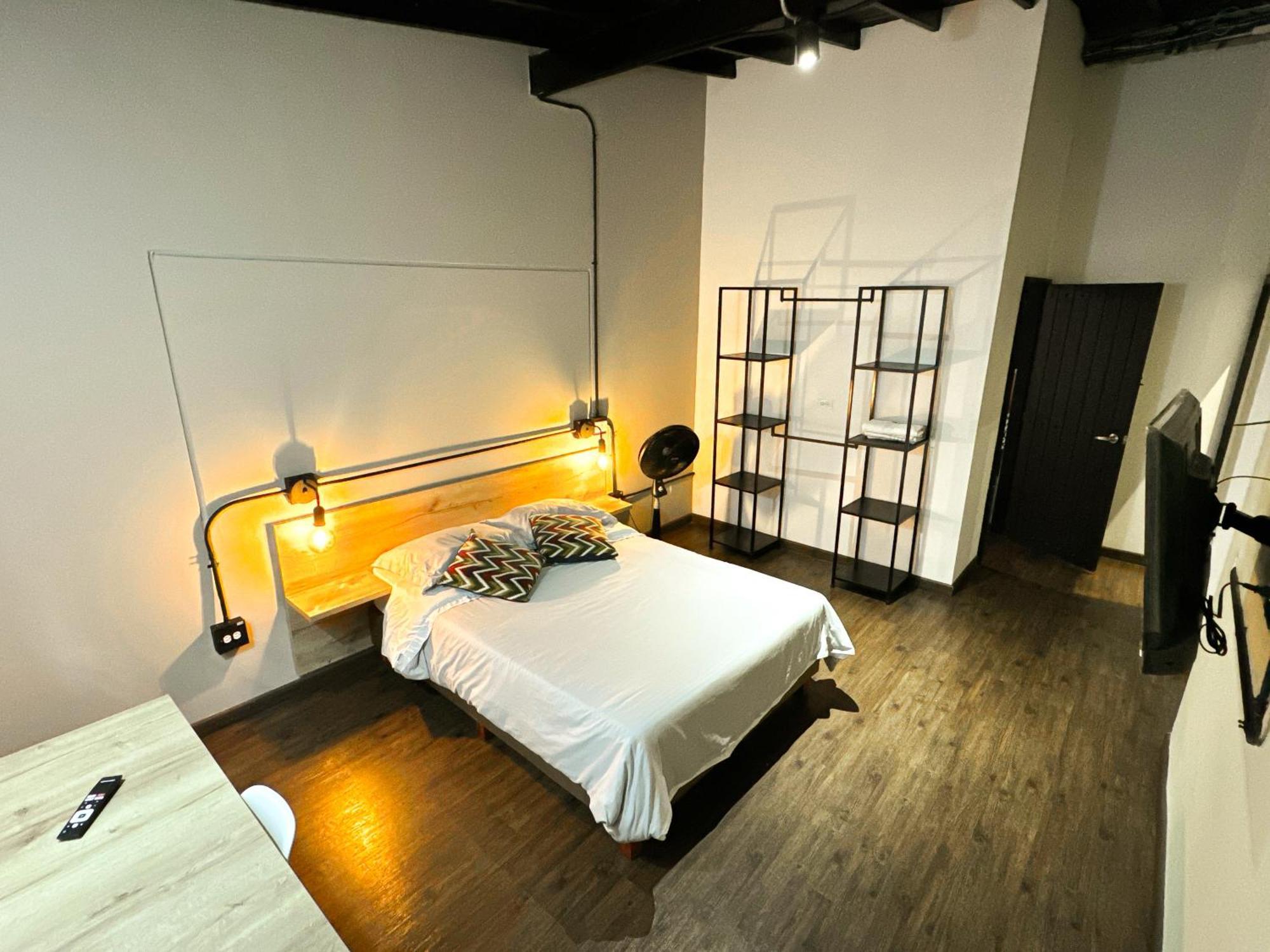 Frn103 In Poblado Near Envigado Apartamento *