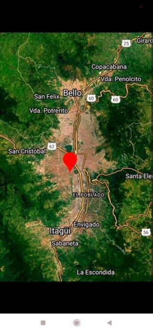 Excepcional Casa Privada Familias Y Grupos - Excelente Ubicacion Сasa de vacaciones Medellín