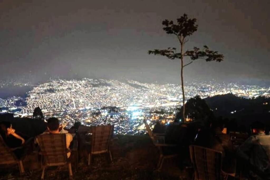 Сasa de vacaciones Excepcional Casa Privada Familias Y Grupos - Excelente Ubicacion Medellín