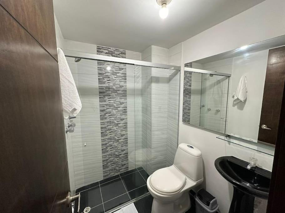Nuevo Laureles- La 70 Apartamento