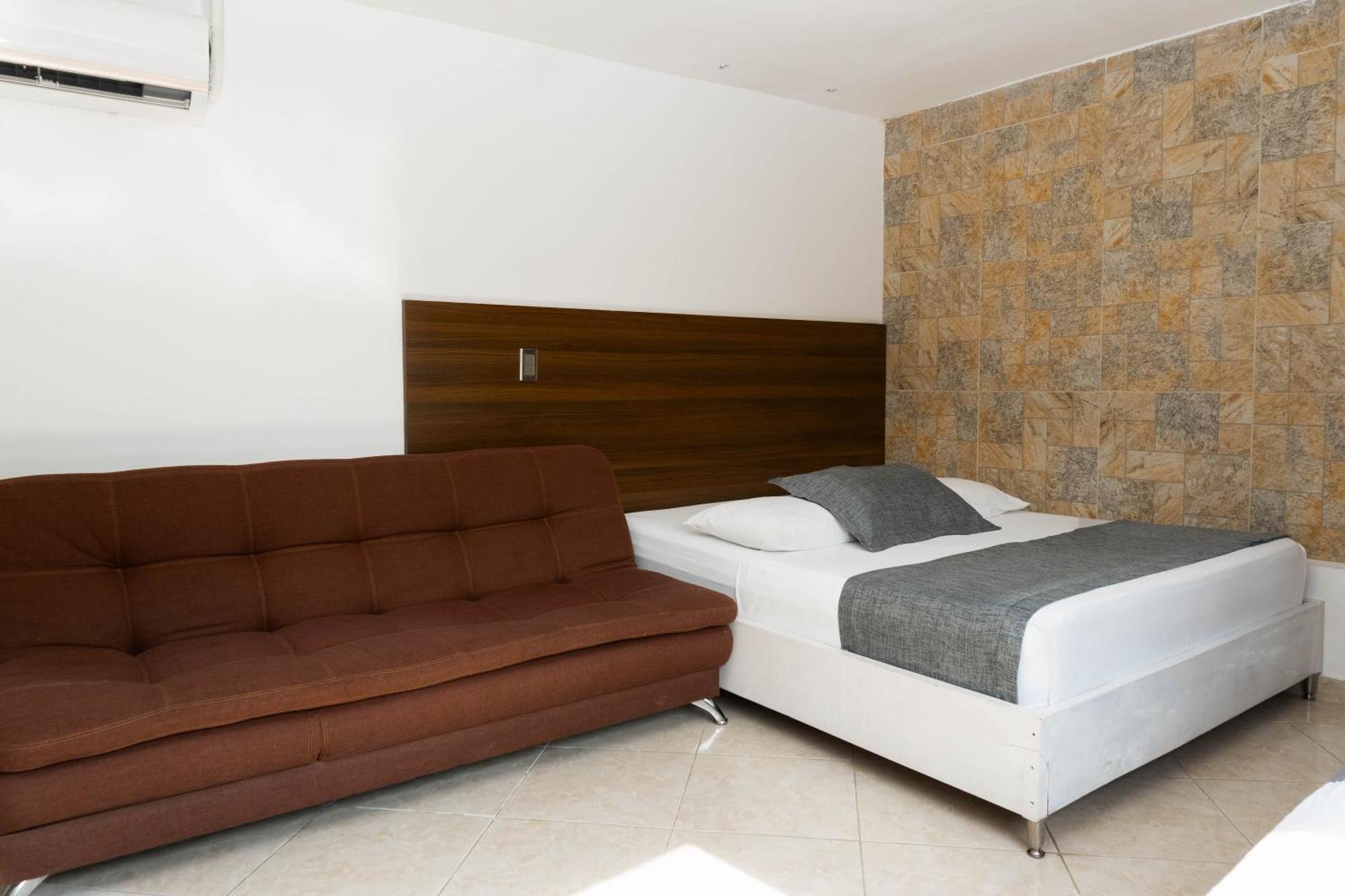 Palo Alto Laureles Hotel