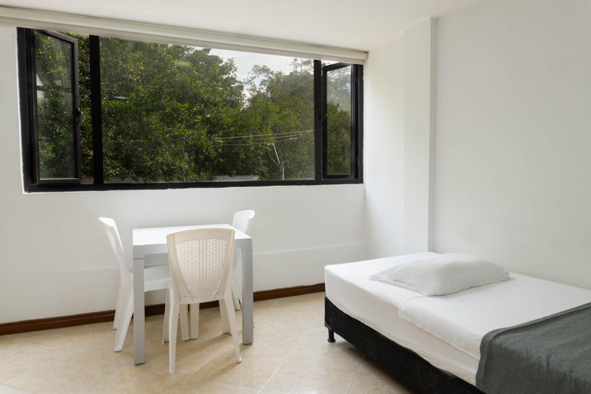 Palo Alto Laureles 2*