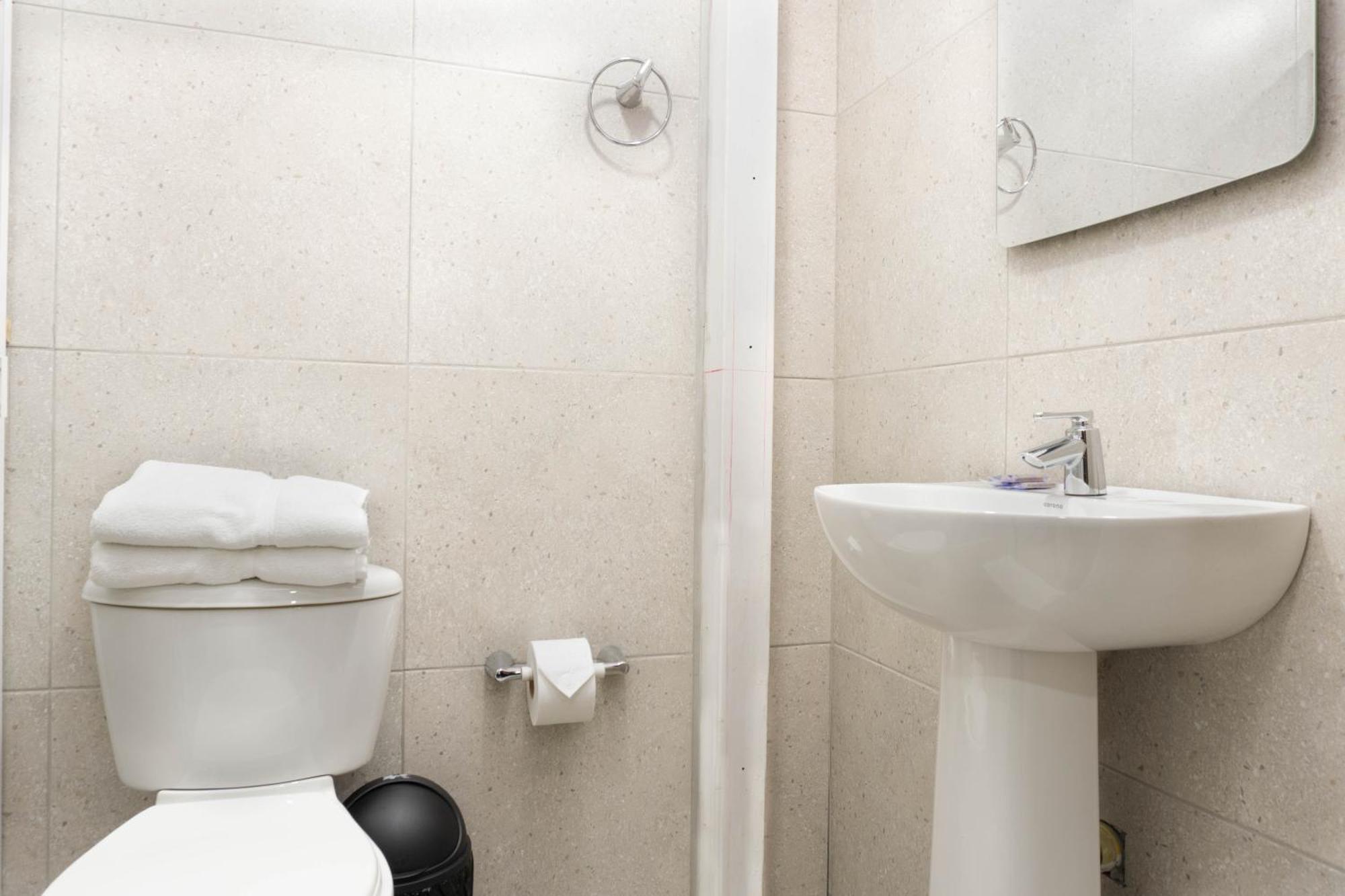 Hotel Palo Alto Laureles 2*