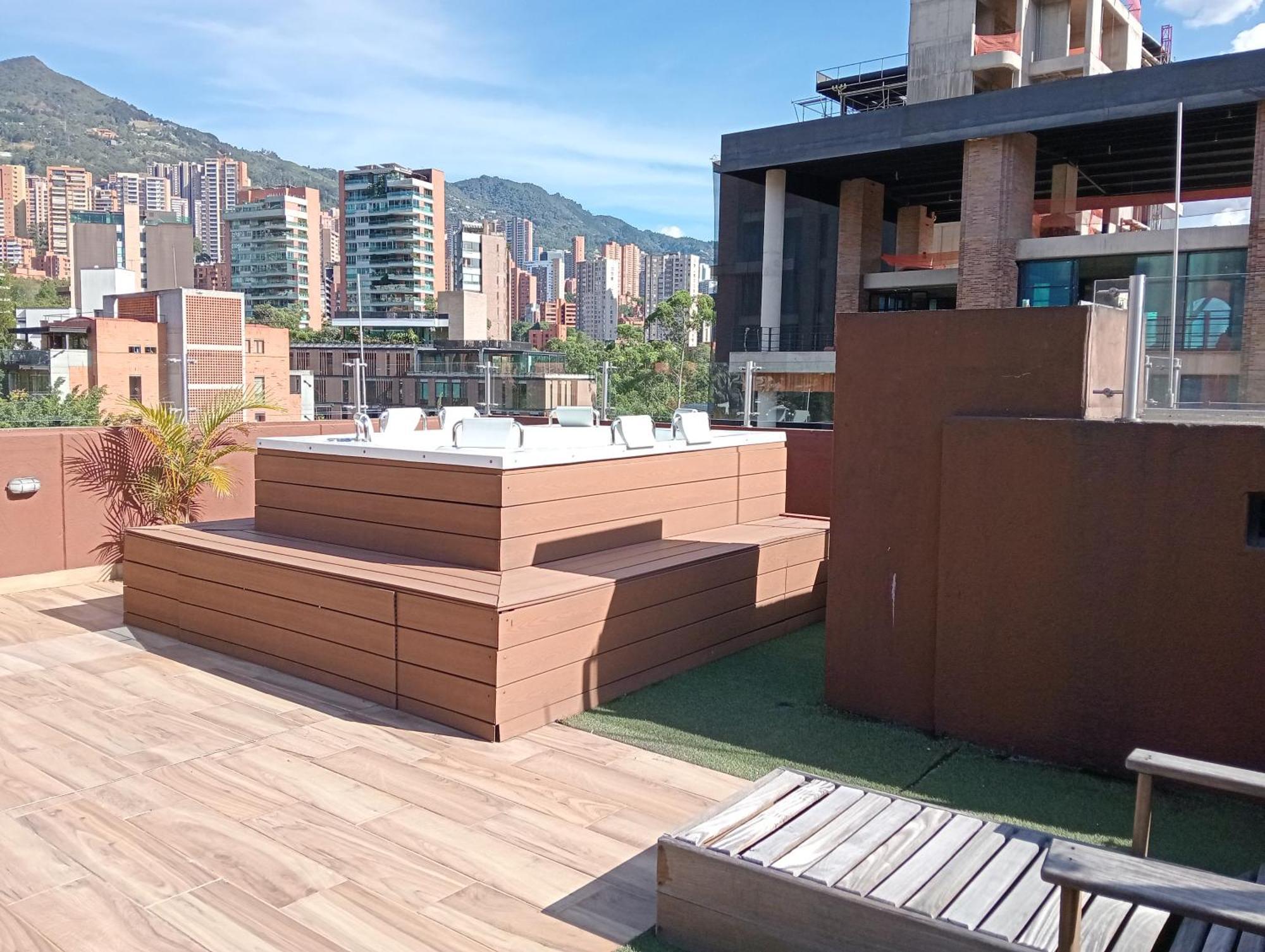 Lomas 10 By Dico 4*