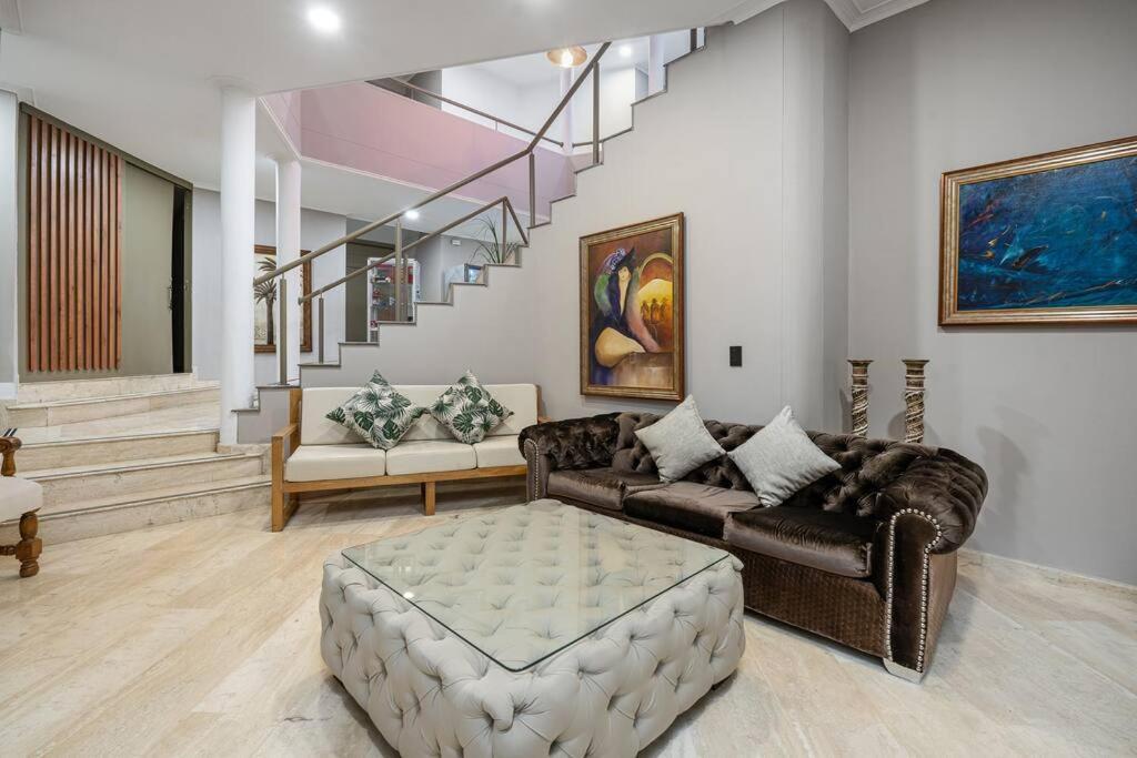 White House Poblado Holiday home *
