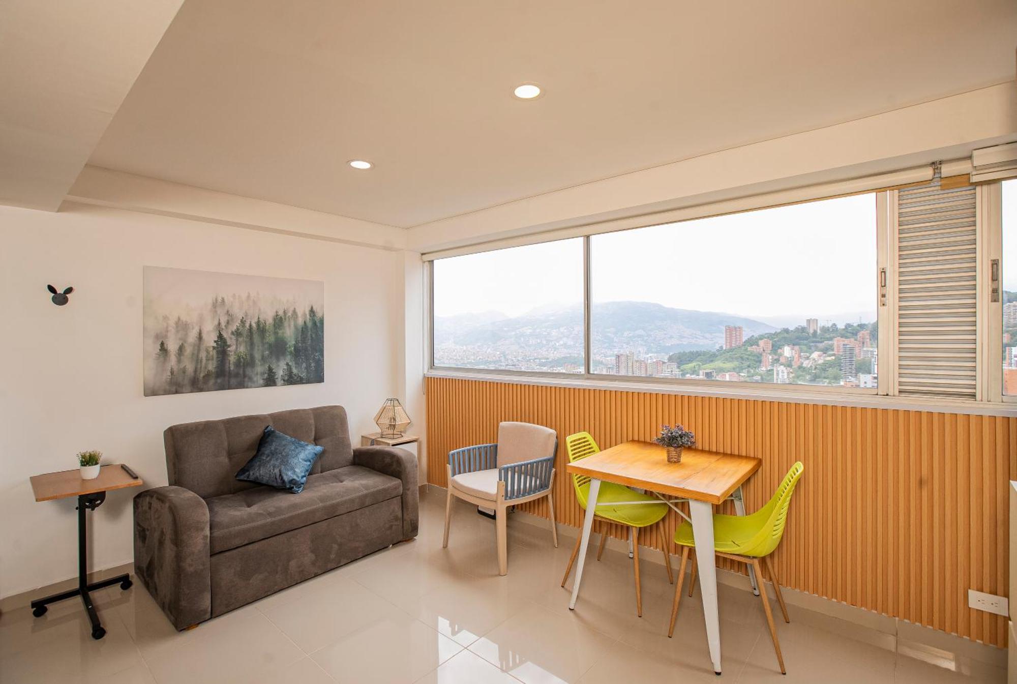 Apto Con La Mejor Vista Del Edificio Apartamento Medellín