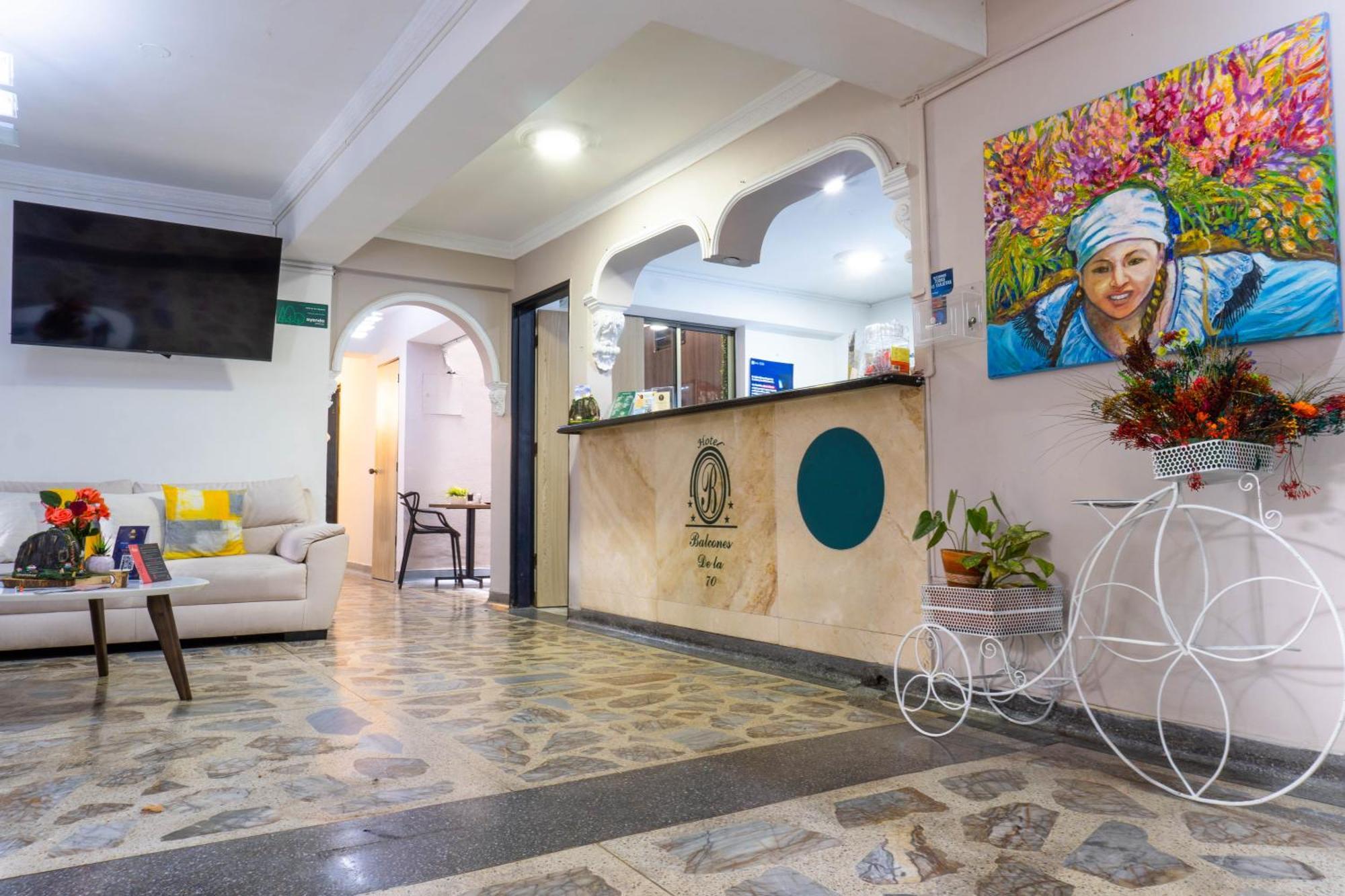 Ayenda 1228 Balcones De La 70 Medellin