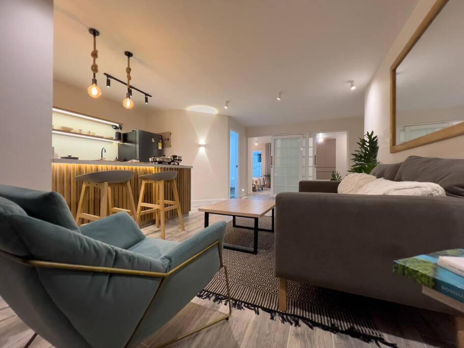 Apartamento Cozy In Vibrant And Trendy Manila *