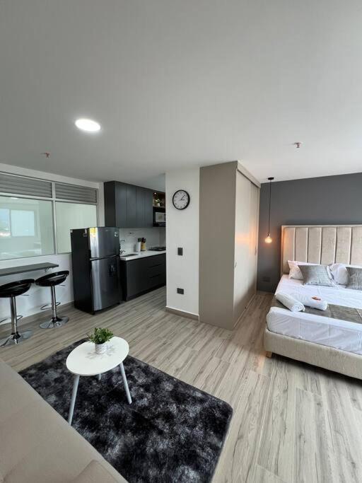 Apartamento Loft Confort In Torre Zurich 903 Medellín
