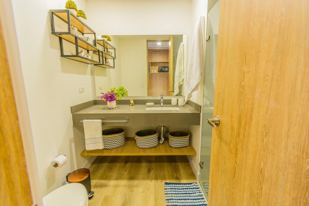 Hermosa Cowork - Gym-wifi El Poblado Apartment Medellin