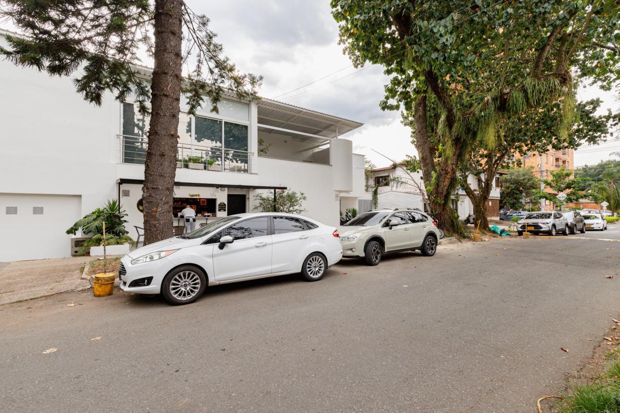 Hermosos Aptos En Patio Bonito, Poblado Apartamento