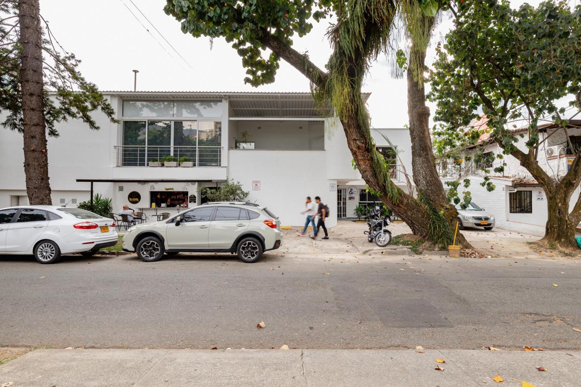 Hermosos Aptos En Patio Bonito, Poblado Medellín