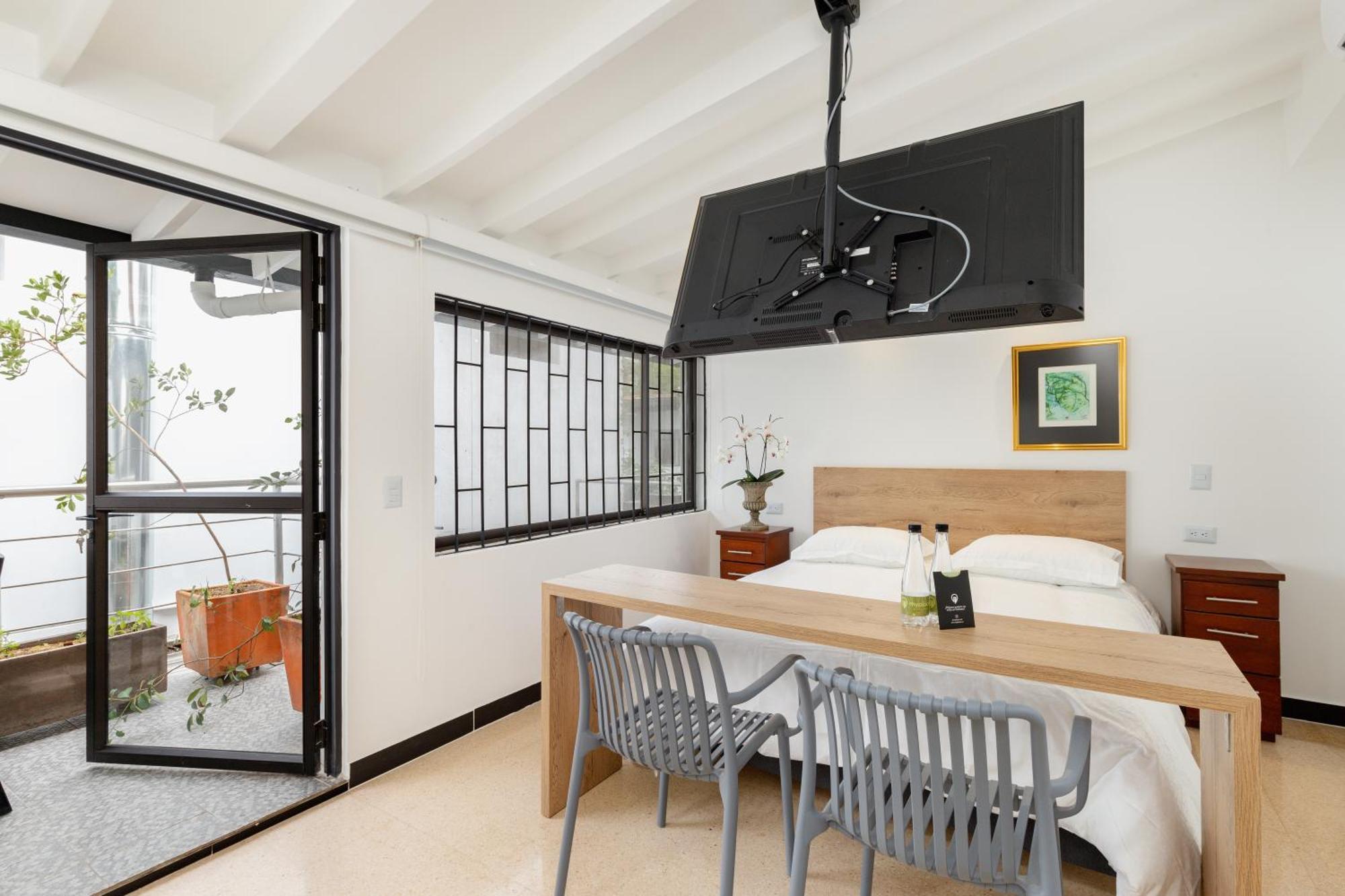Hermosos Aptos En Patio Bonito, Poblado Apartamento