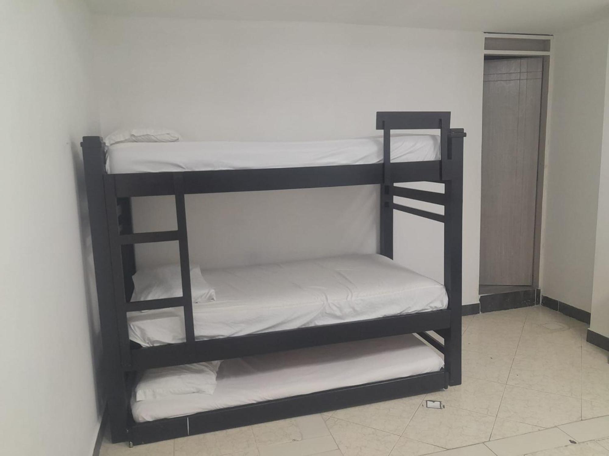 Emporium Serymar Laureles 70 Hotel