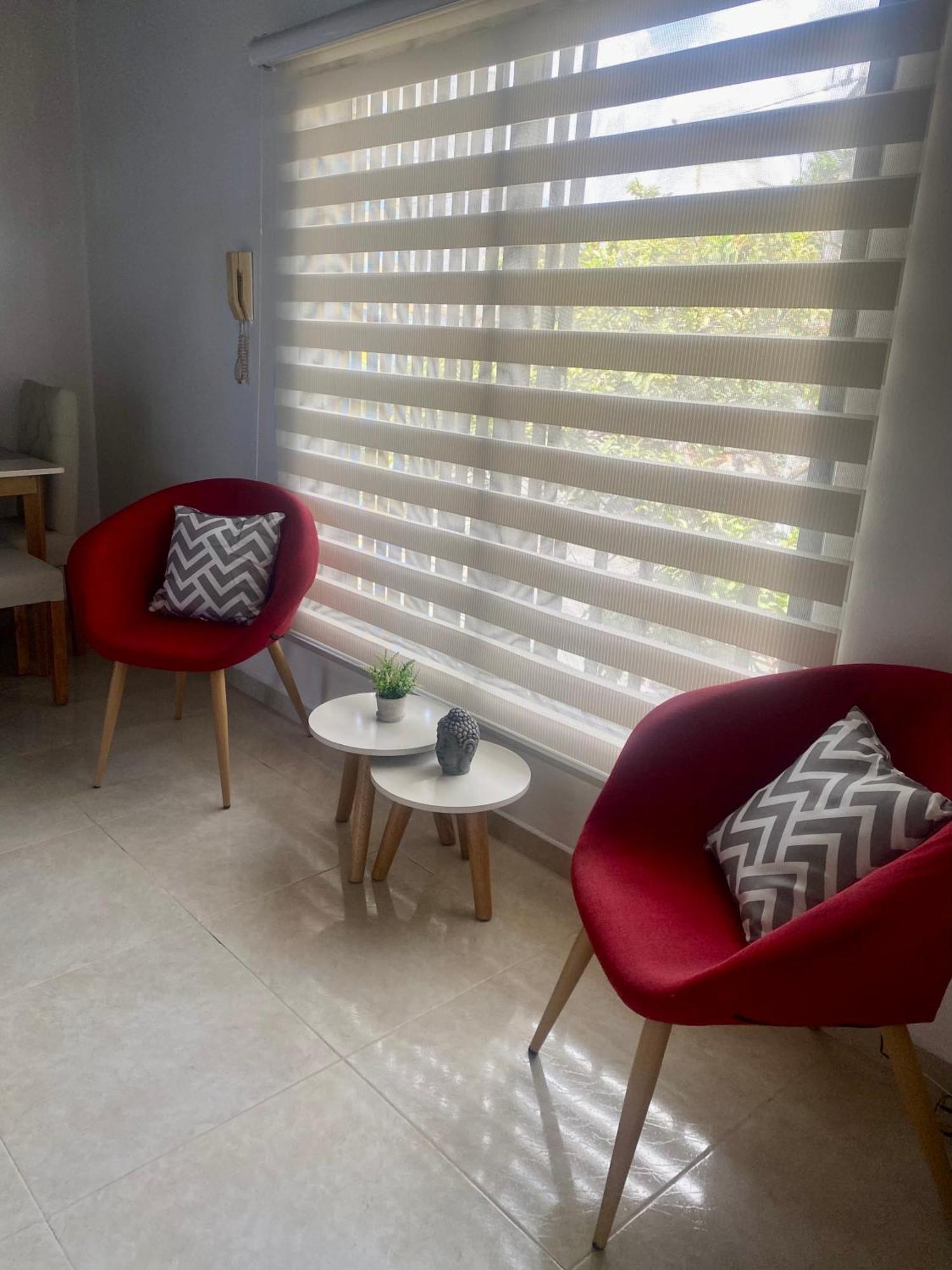 Apartamento Amplio Y En Laureles *