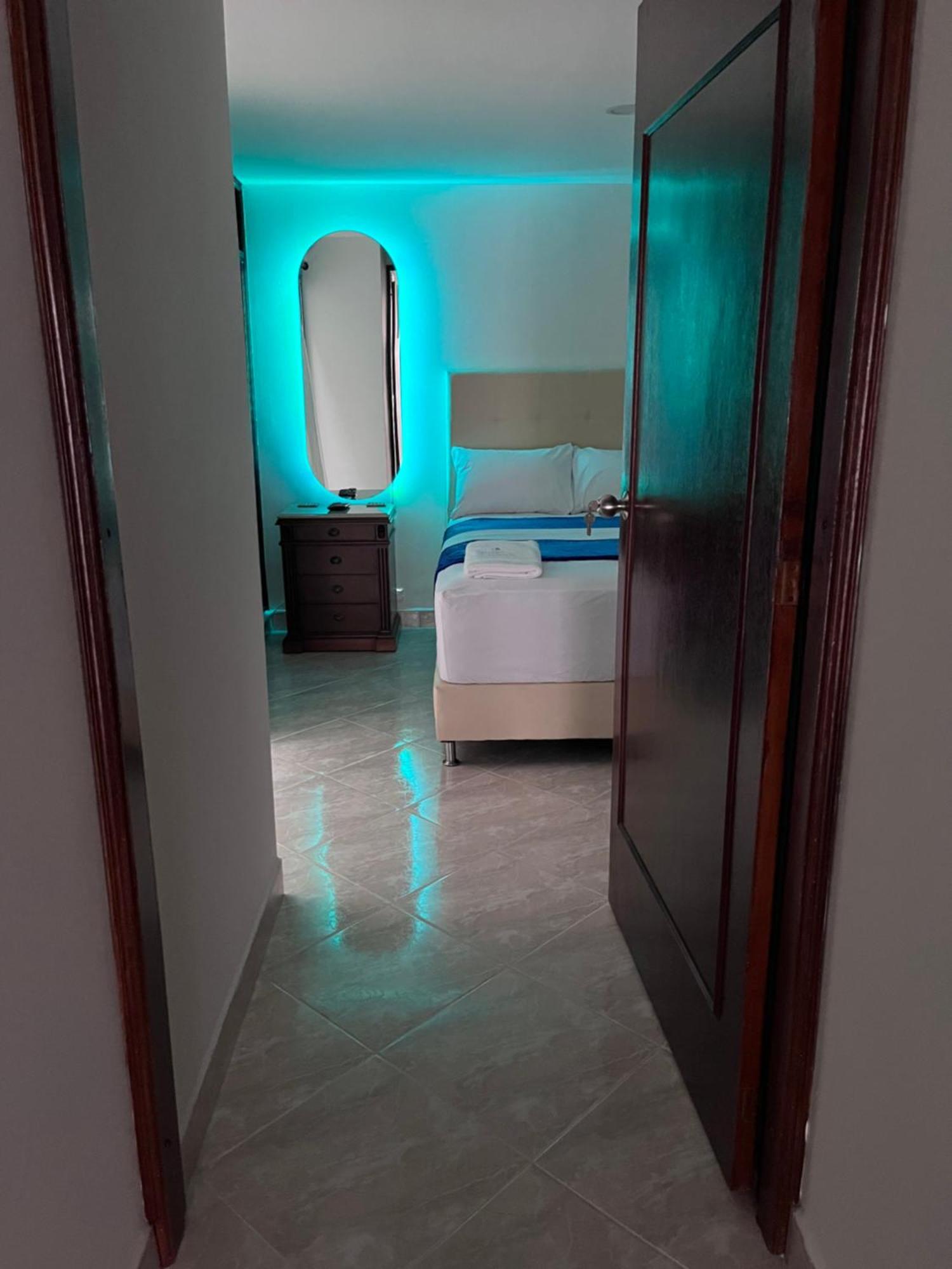 Roomies House By Rincon Sj Pensión Medellín