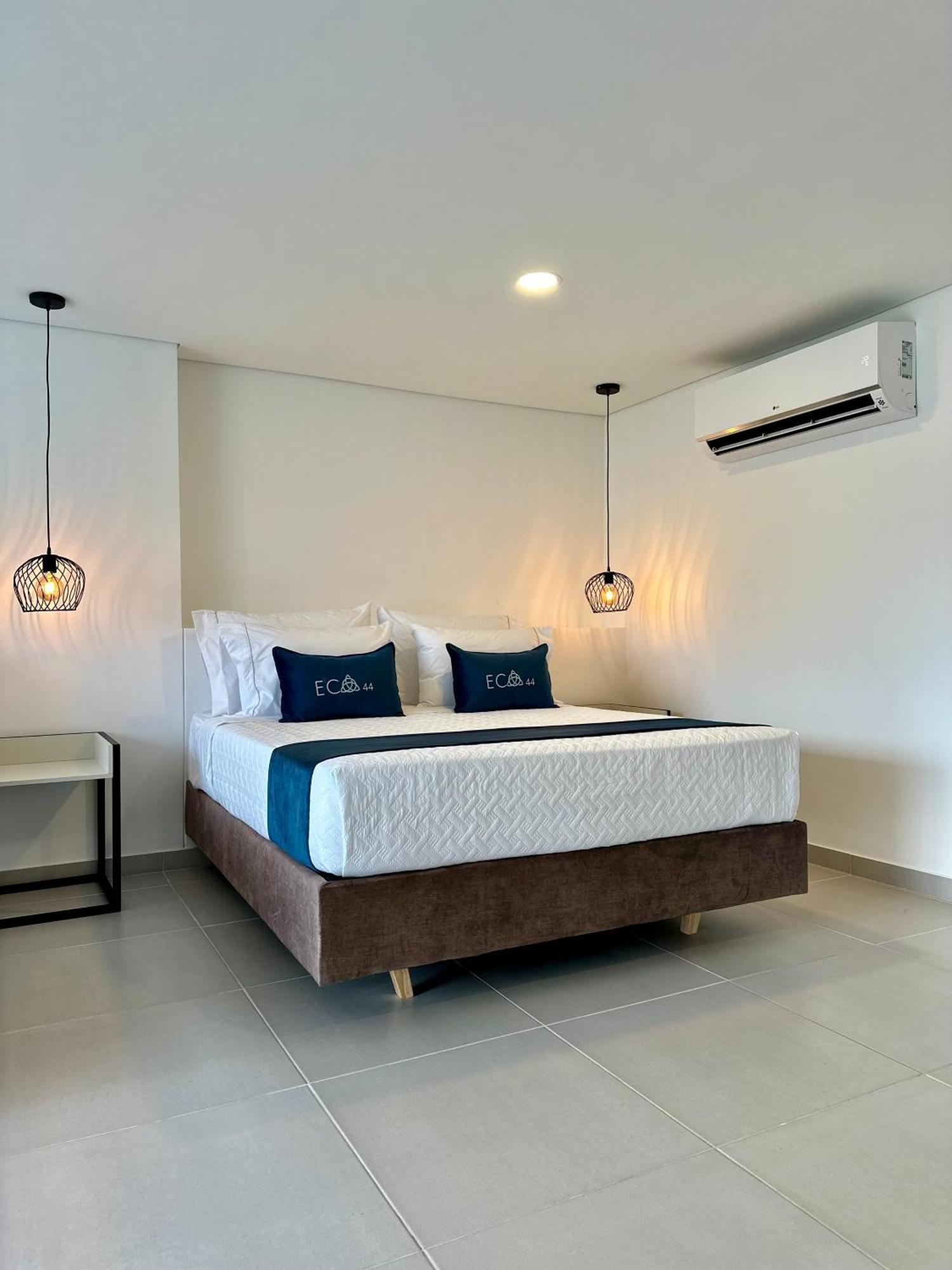 Hotel Eco 44 *
