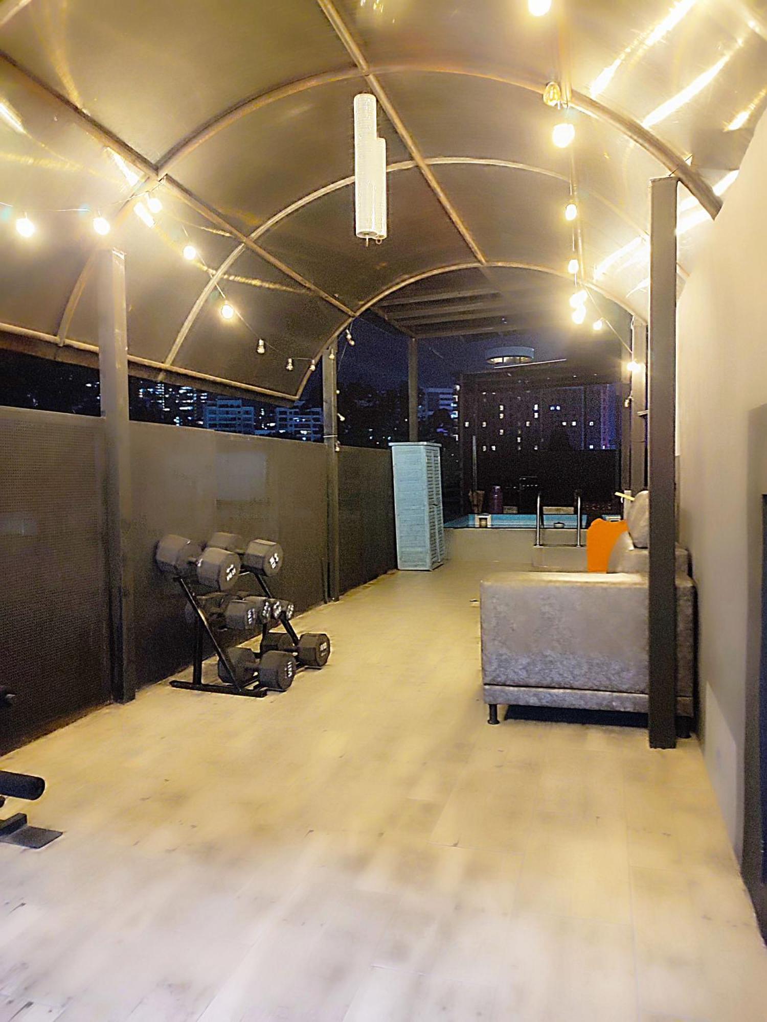 Apartamento Urban 10 Bdrm Private With Rooftop Pool & Jacuzzi *