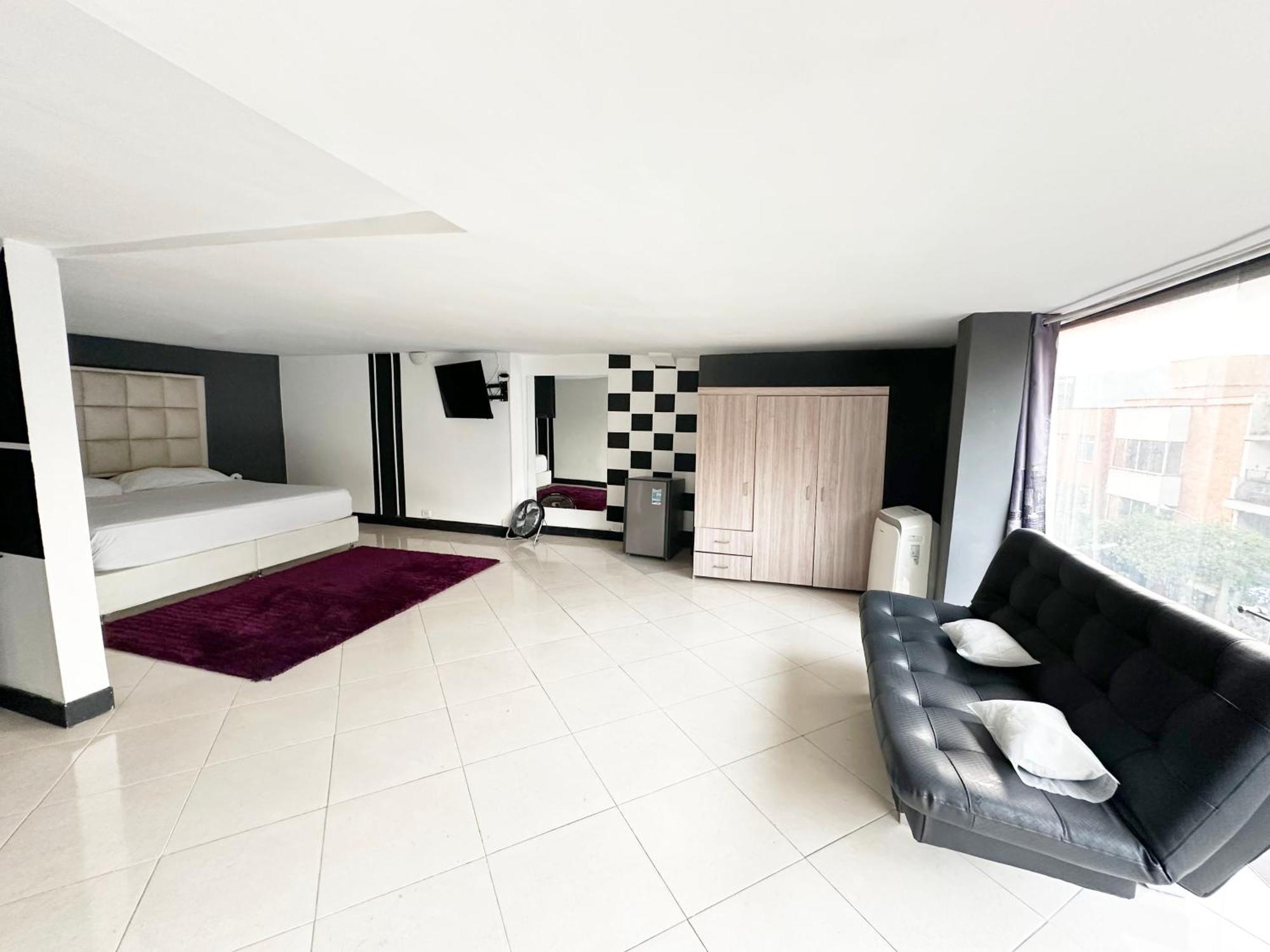 Apartamento Urban 10 Bdrm Private With Rooftop Pool & Jacuzzi Medellín