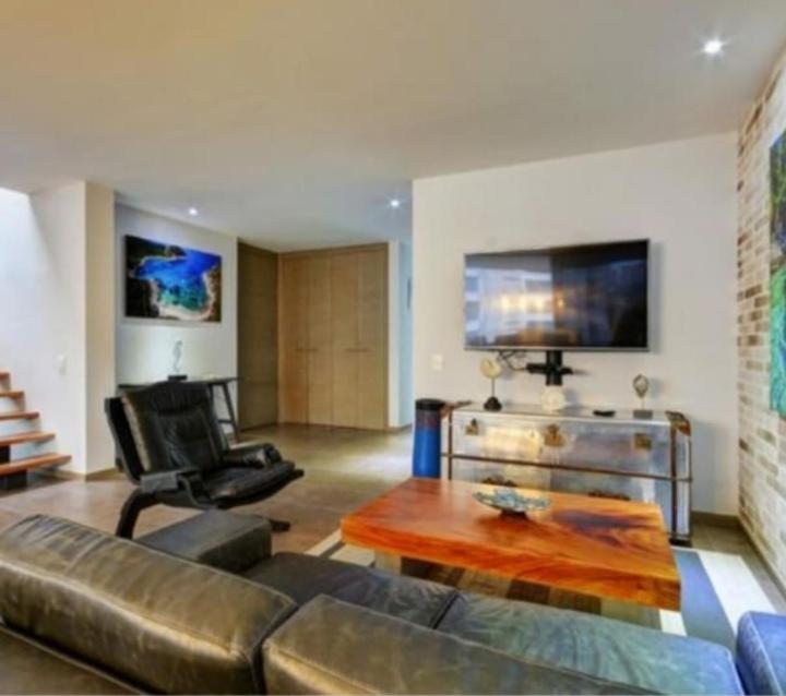 Apartamento Penthouses Each With Private Sky Bar & Jacuzzi In