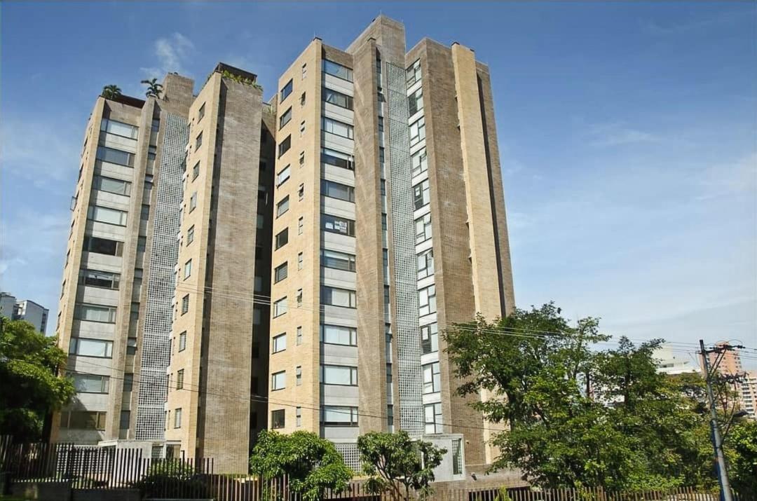 Penthouses Each With Private Sky Bar & Jacuzzi In Apartamento Medellín