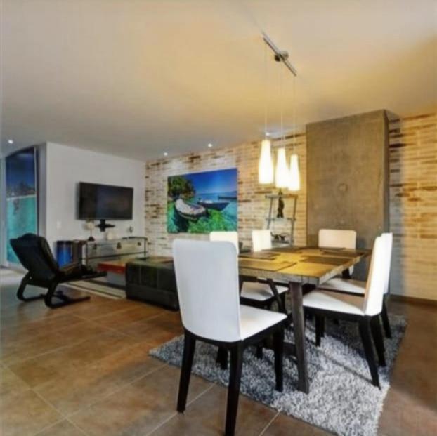 Apartamento Penthouses Each With Private Sky Bar & Jacuzzi In *