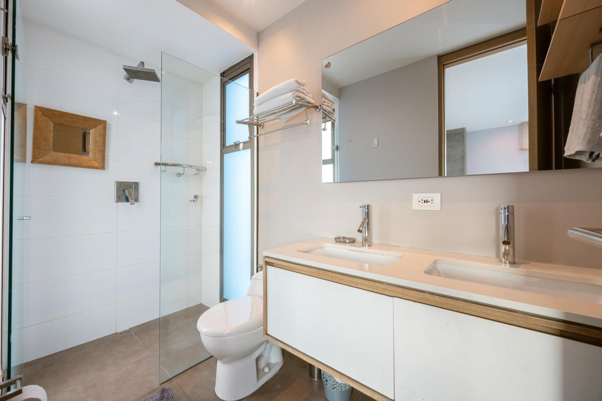 Penthouses Each With Private Sky Bar & Jacuzzi In * Medellín