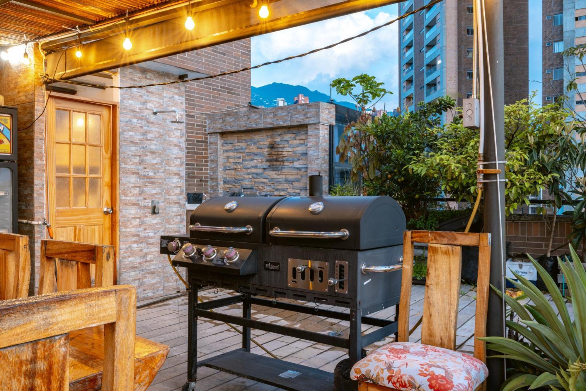 Apartamento Penthouses Each With Private Sky Bar & Jacuzzi In