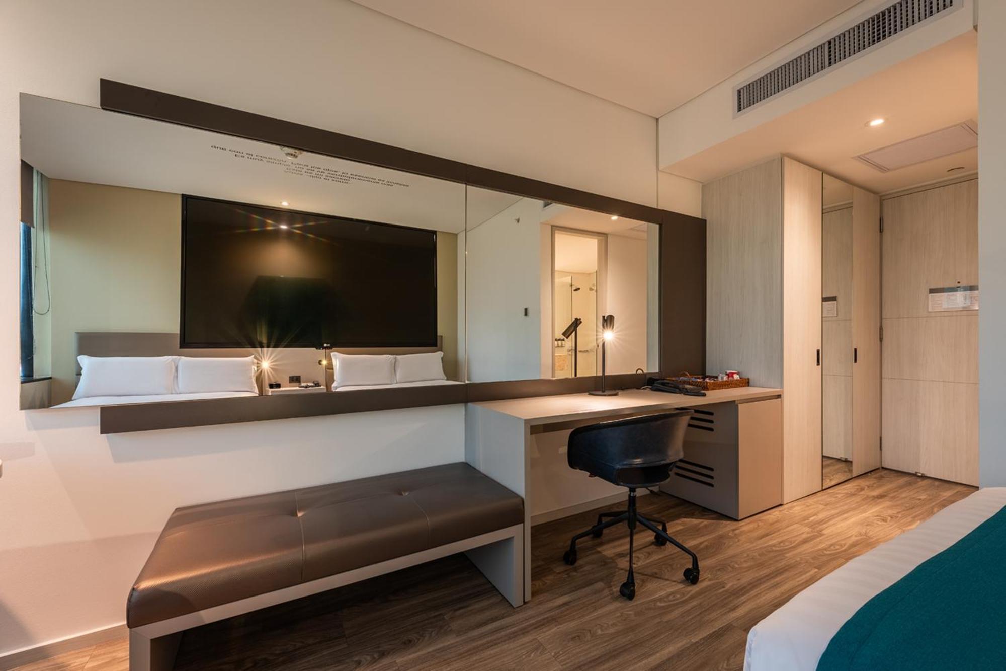 Estelar Square Hotel 4*