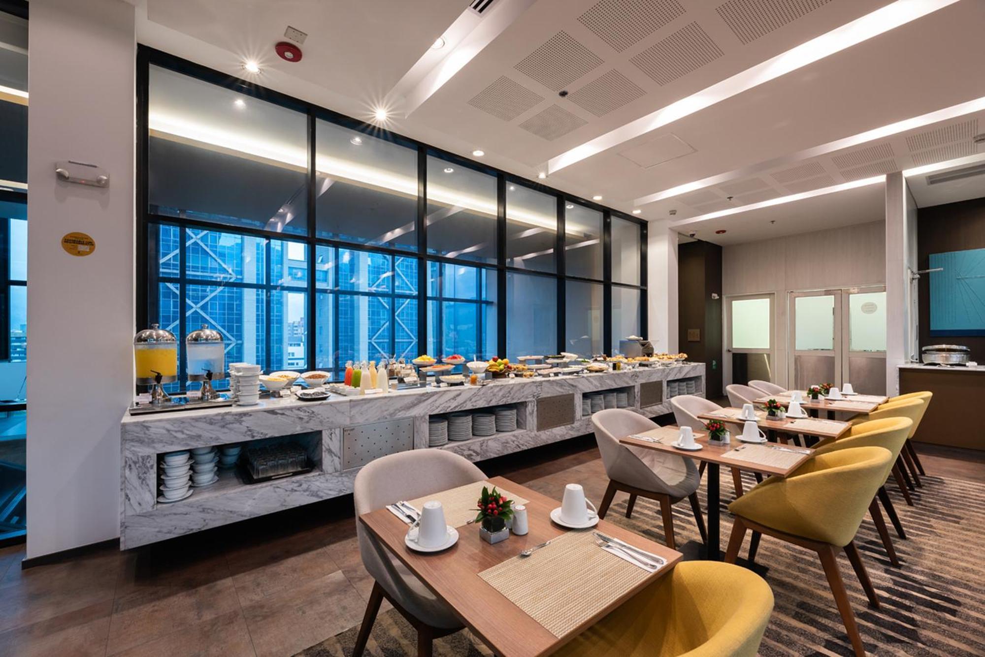 Estelar Square 4*