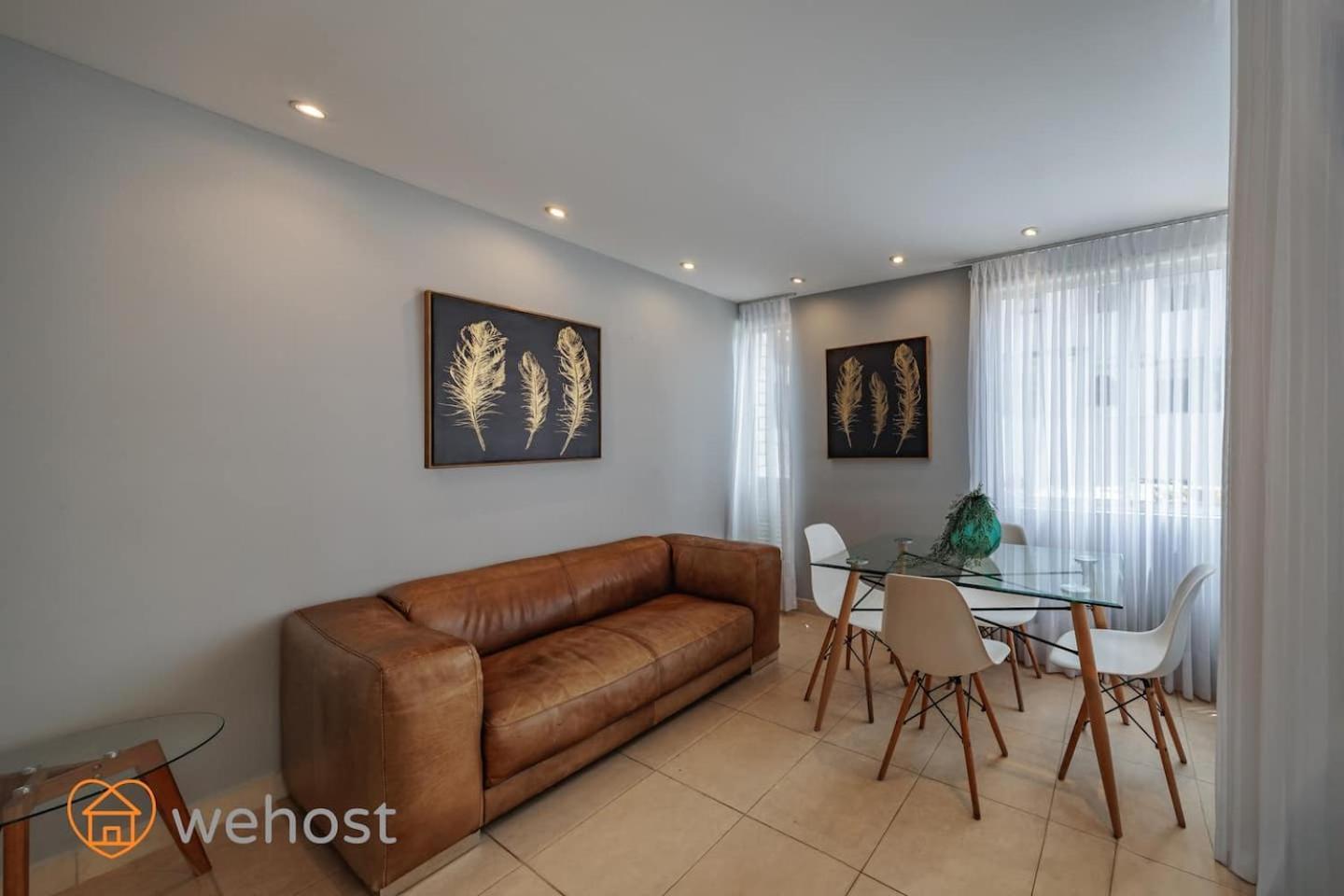 Ideal Location With Huge Terrace & Great View * Medellín
