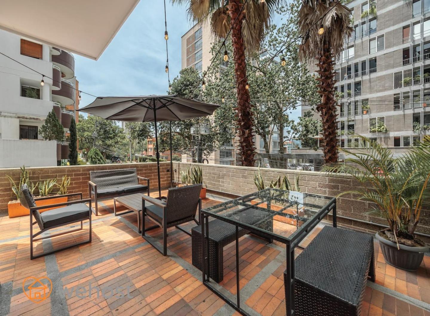Ideal Location With Huge Terrace & Great View Сasa de vacaciones Medellín