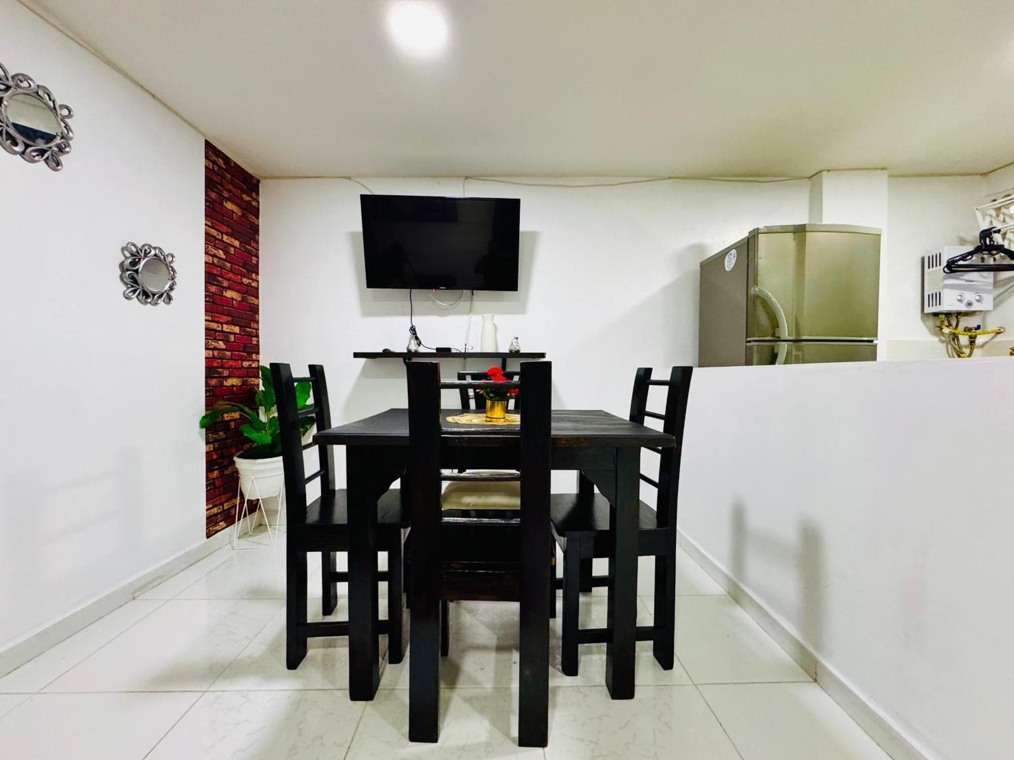 Apartamento !Increible Terraza Panoramica, Wifi 100Mb, Cocina & Lavadora! Edificio Victory Medellin Medellín
