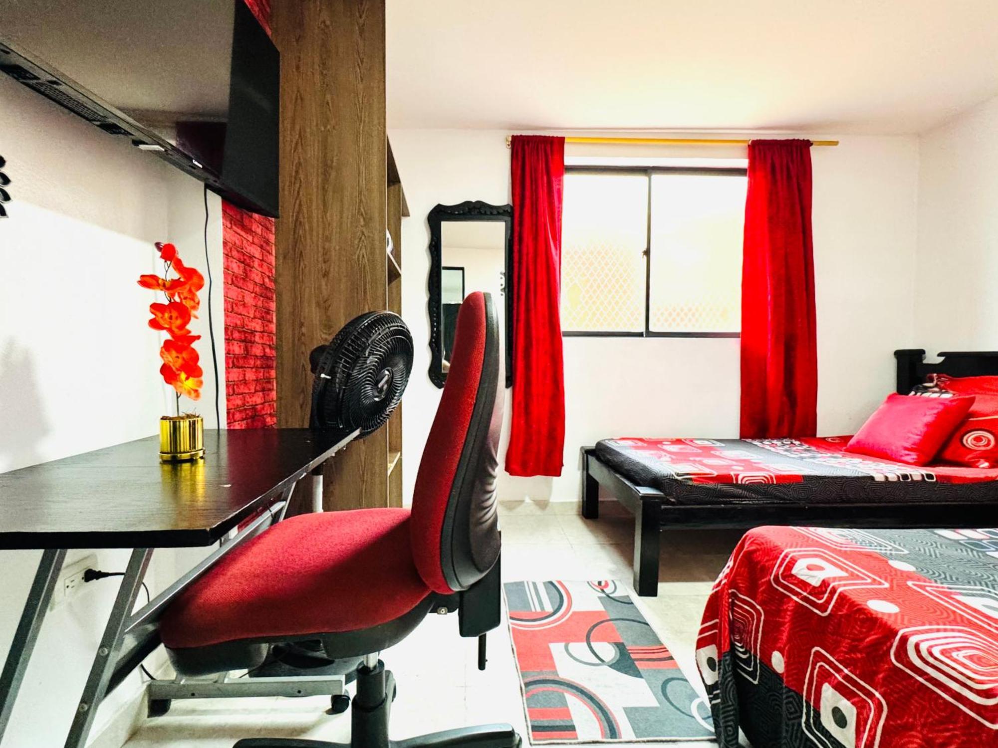 Apartamento !Increible Terraza Panoramica, Wifi 100Mb, Cocina & Lavadora! Edificio Victory Medellin *