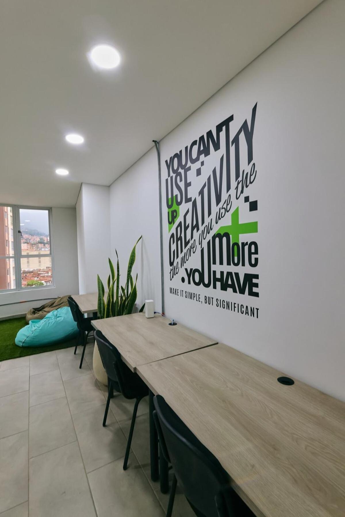 Apartment Modern Skyline -wifi, Gym, 24hr Security Medellin