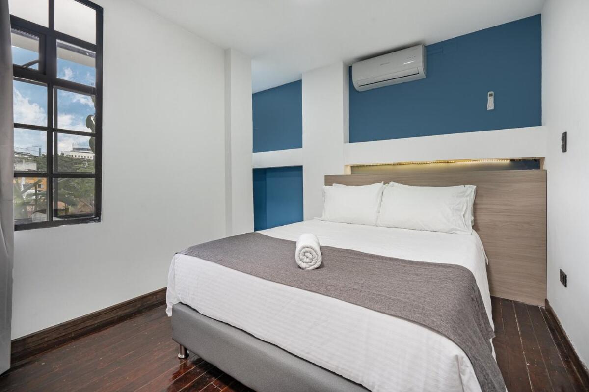 Apartamento Nowa Arya Ph - Huge Hot Tub & Ac Steps From Lleras Park *