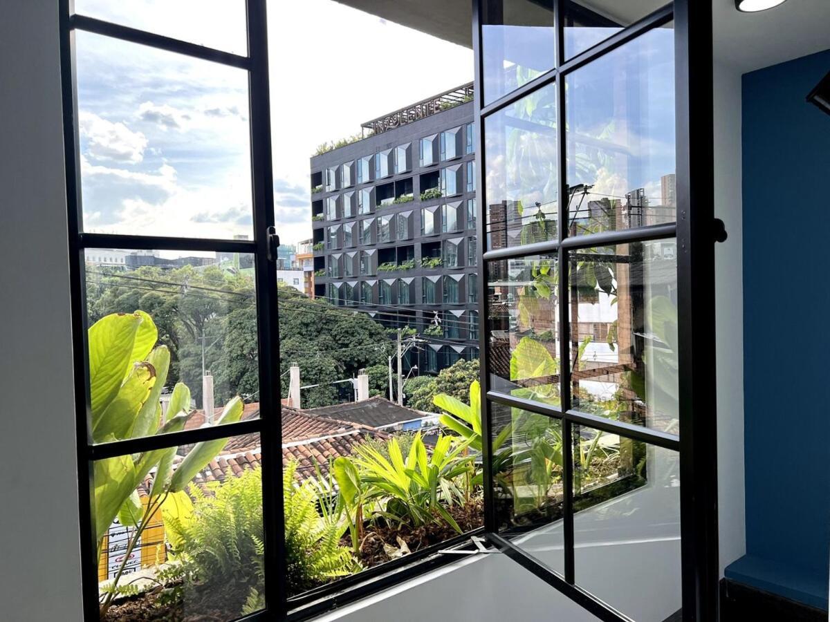 Nowa Arya Ph - Huge Hot Tub & Ac Steps From Lleras Park * Medellín