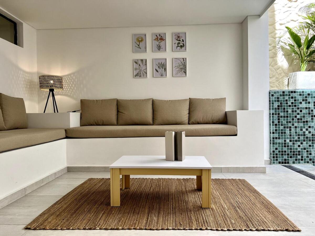 Nowa Bali House - Ac & Heated Pool In Provenza Apartamento