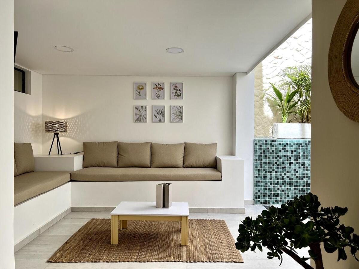 Nowa Bali House - Ac & Heated Pool In Provenza Apartamento