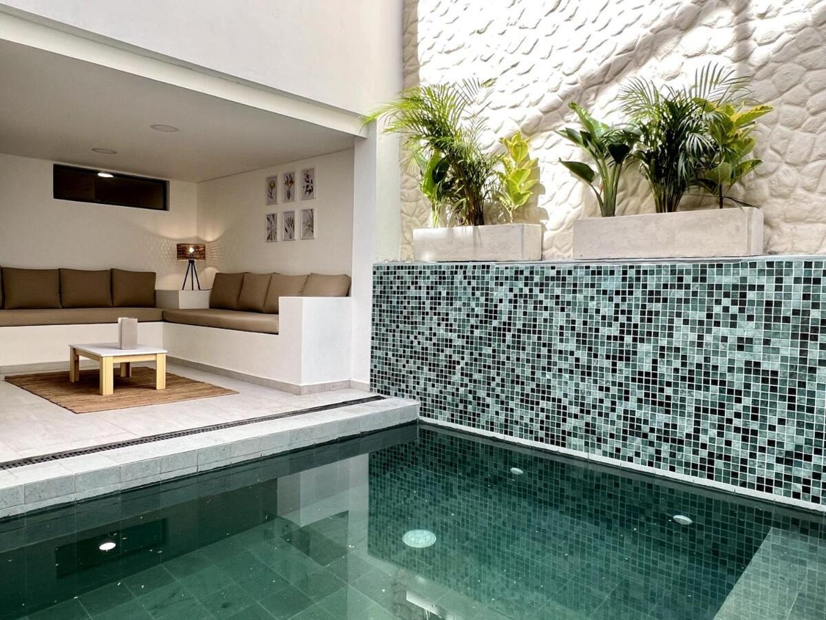 Nowa Bali House - Ac & Heated Pool In Provenza Apartamento