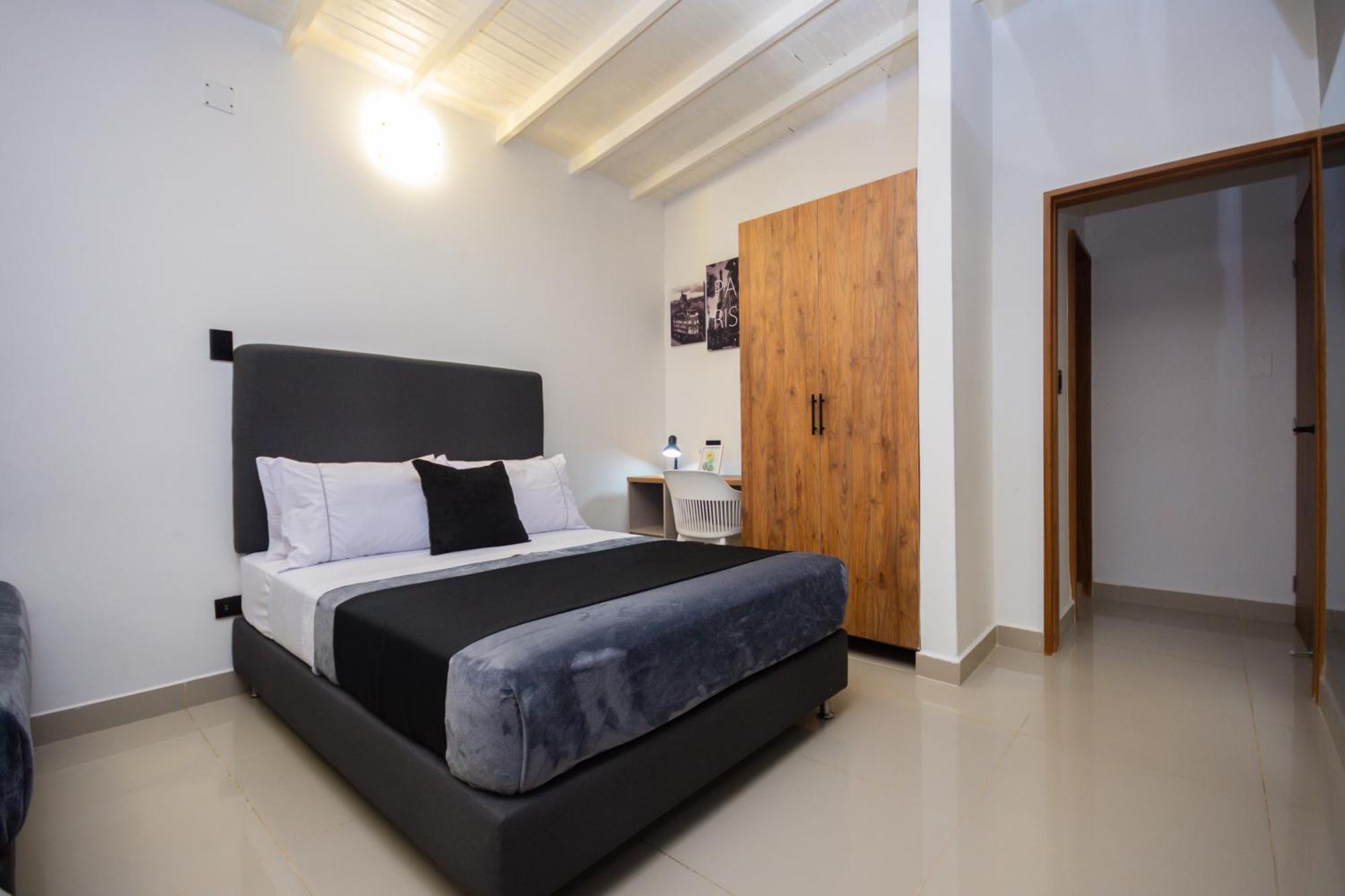 Naiot Boutique Hotel 4*