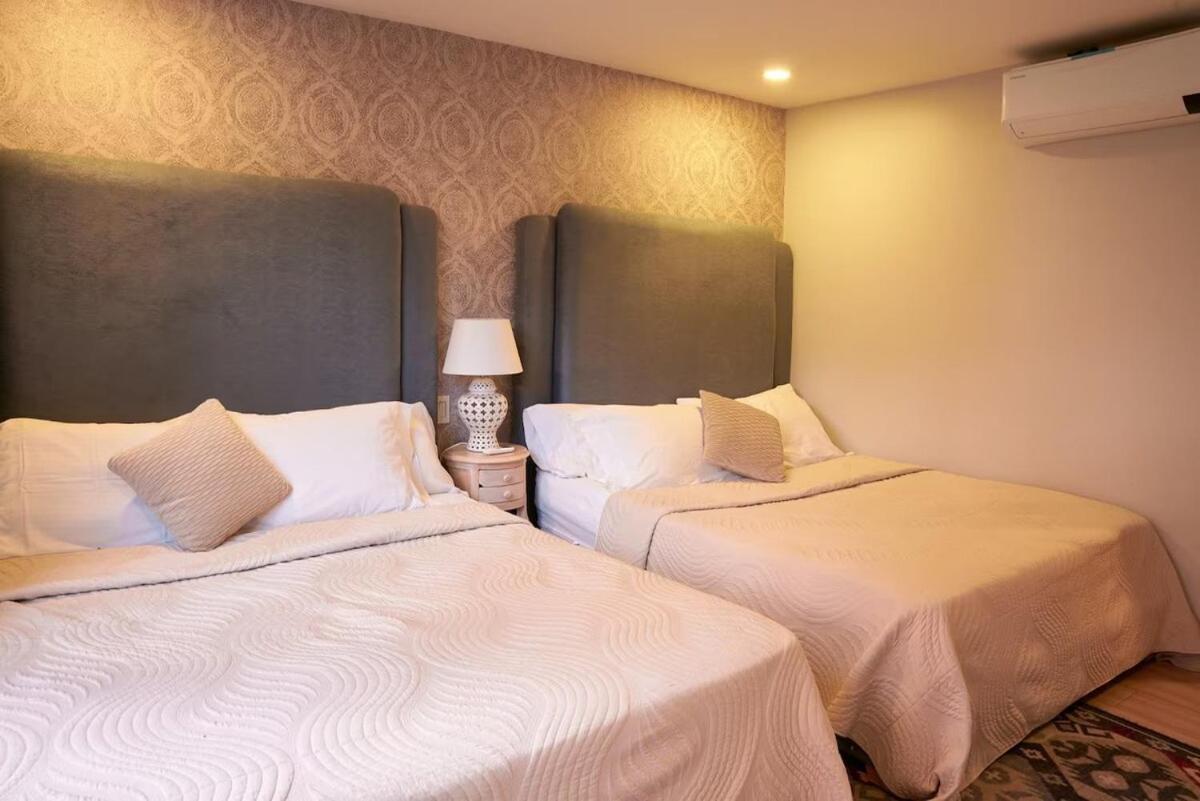 Amazing Ph In Poblado 5bd & Heated Pool! * Medellín